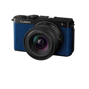 PANASONIC LUMIX DC-S9...