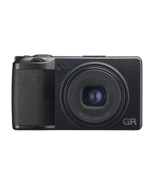 Capturez la Rue avec le RICOH GR IIIx : Qualité d'Image Professionnelle en Compact